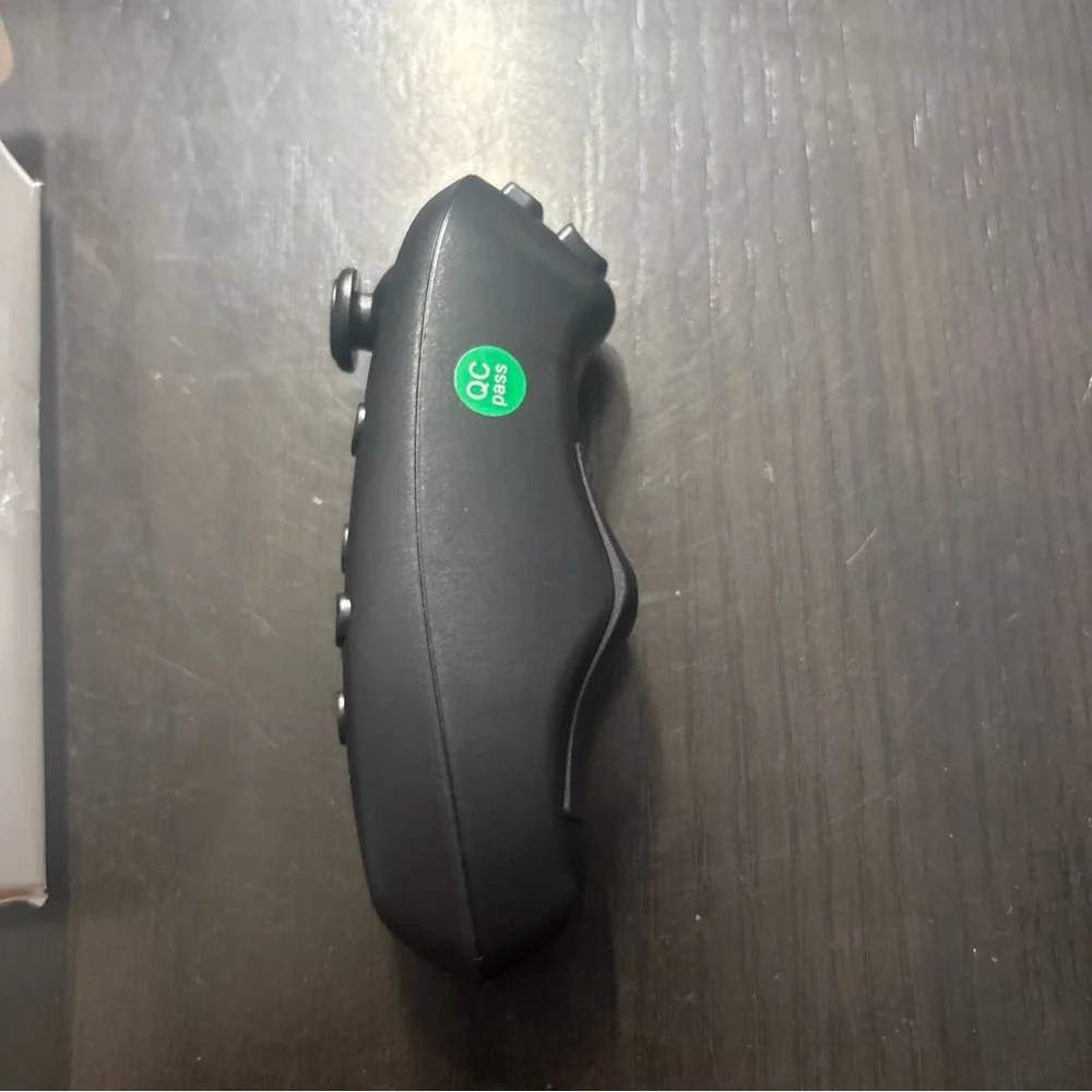Black Bluetooth Remote Controller
